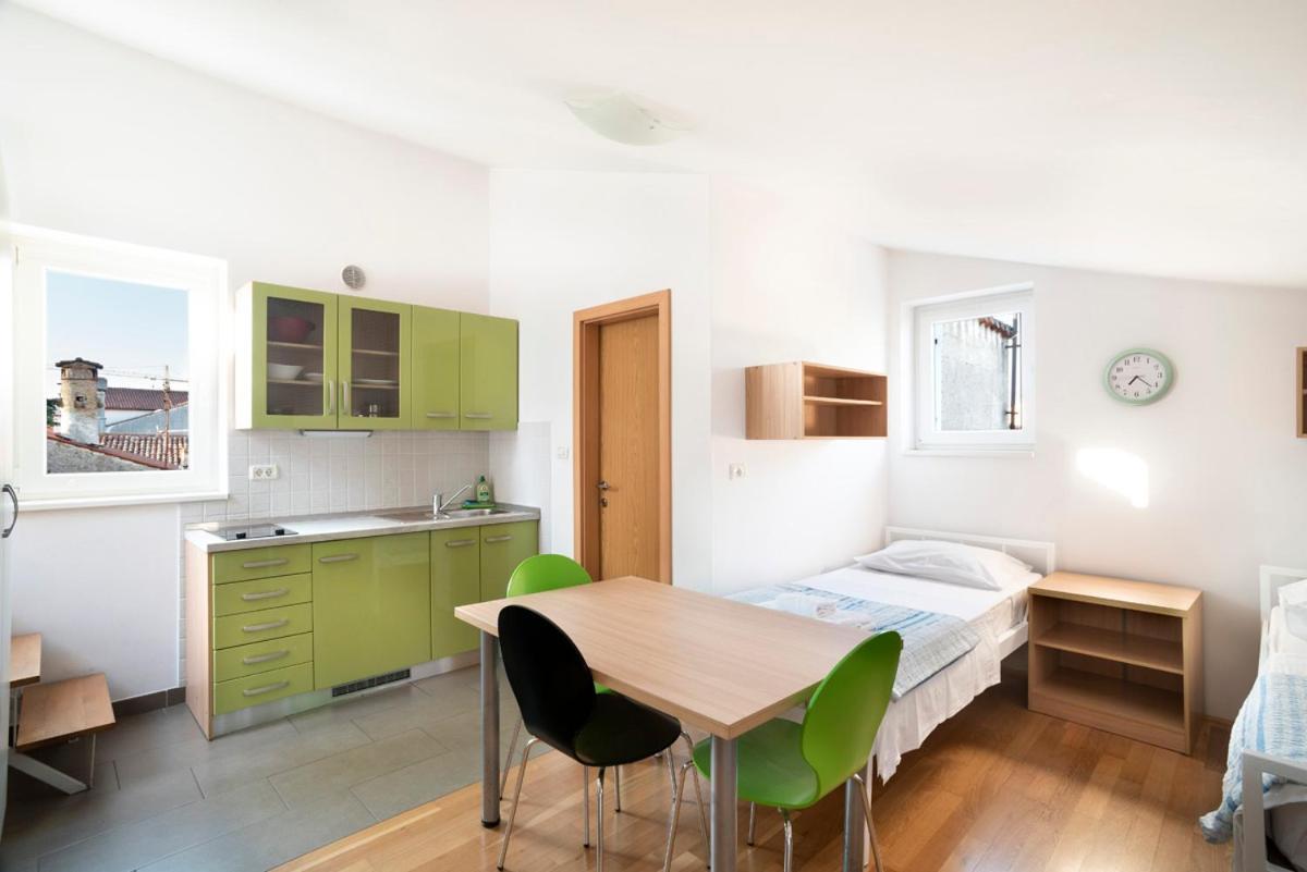 Apartments Medved In The Historic Center Koper Exterior photo